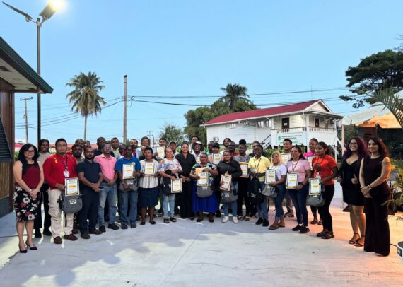 Advancing Agricultural Skills: Agricultural Professionals and Students Successfully Completed Second Shade House Training Programme