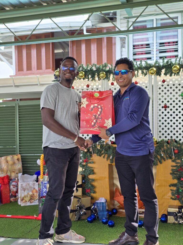 2b2bdccb-7616-4e8b-9af5-7211d2e5cb53-1