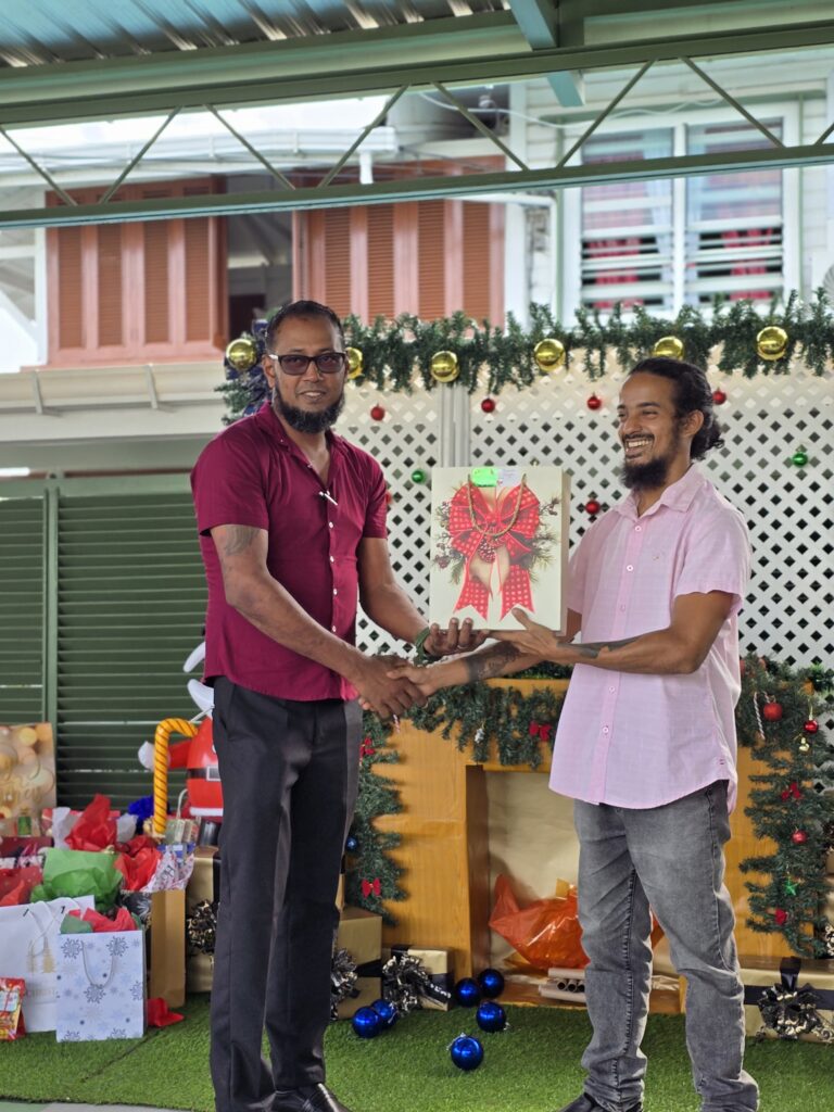 4b8ad94d-94e4-400e-87de-77c37ed1ff4f-1