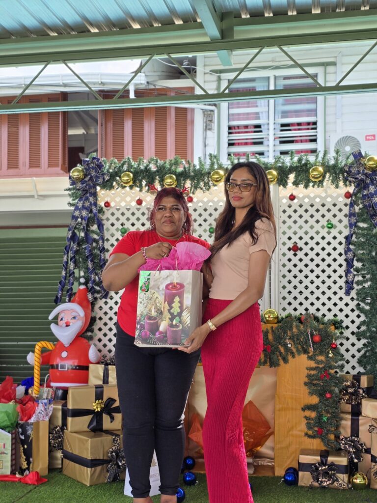 51994282-c727-4a26-9842-ee620c293006-1