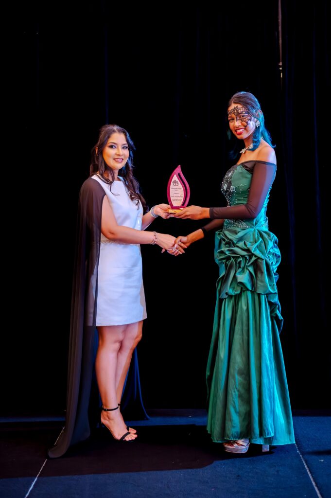 Siddi Nandkishore Receiving the Rising Star Award