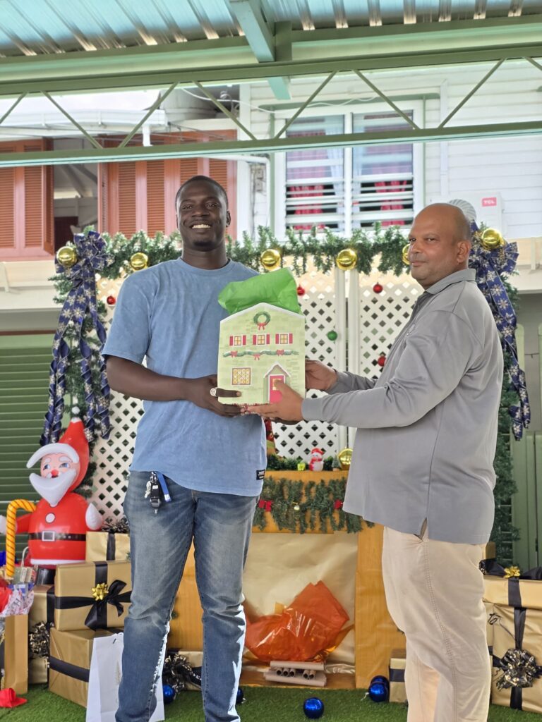 d2a7f15d-d502-49f2-aec9-7657b1a9e1a8-1