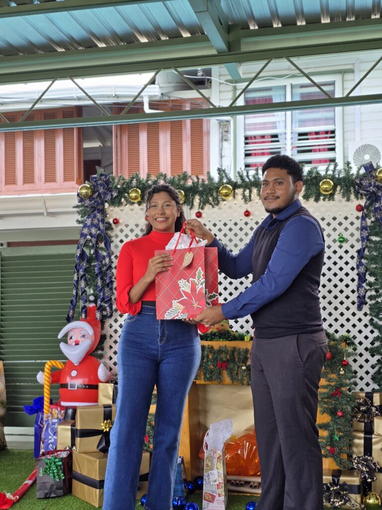 e7337491-9972-43b8-a2b8-1486b9086922